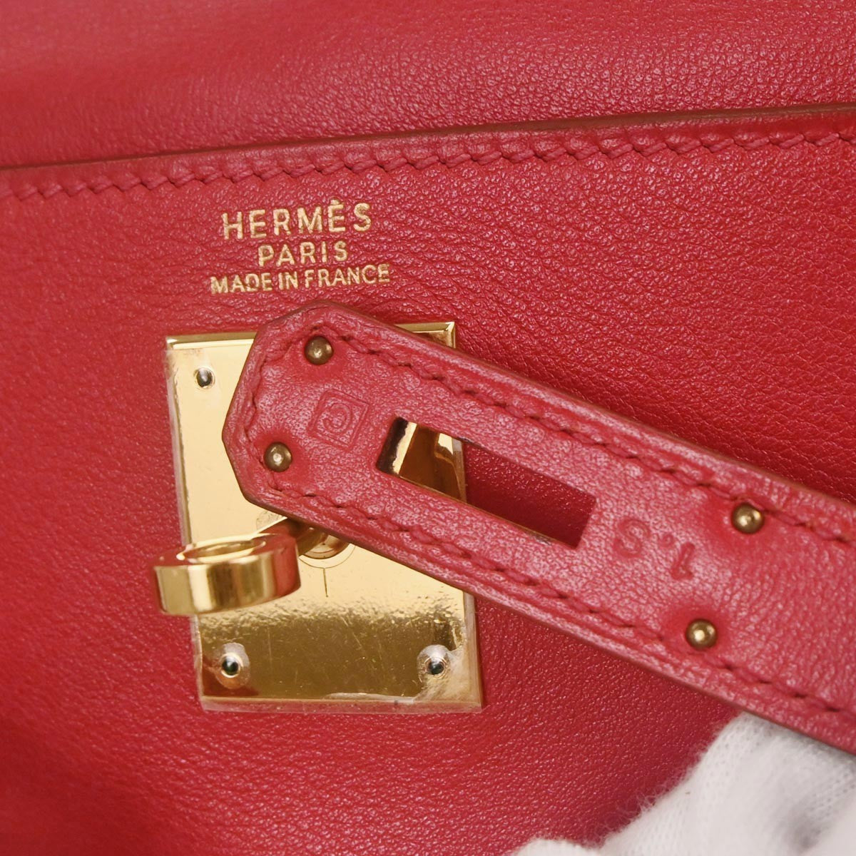 Hermes Kelly Red Swift With Gold Hardware Red Leather Handbag (Pre-Owned)