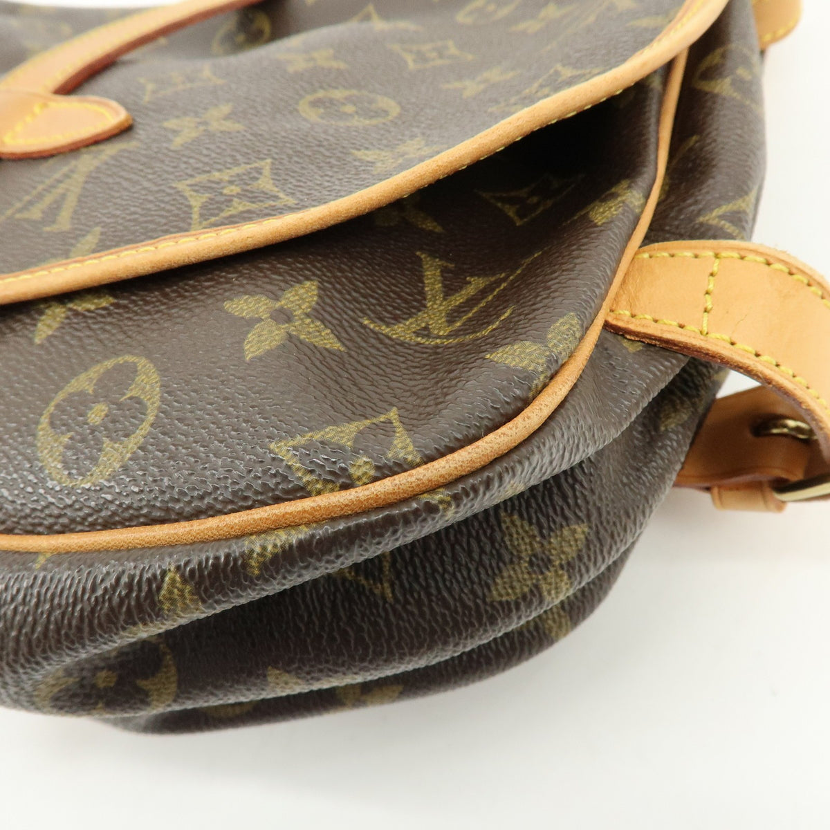 Louis Vuitton Saumur Monogram Canvas Brown Canvas Handbag (Pre-Owned)