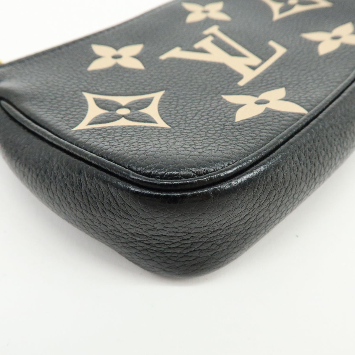 Louis Vuitton Pochette Accessoires Bicolor Monogram Empreinte Giant Black Leather Clutche & Pouche Bag (Pre-Owned)