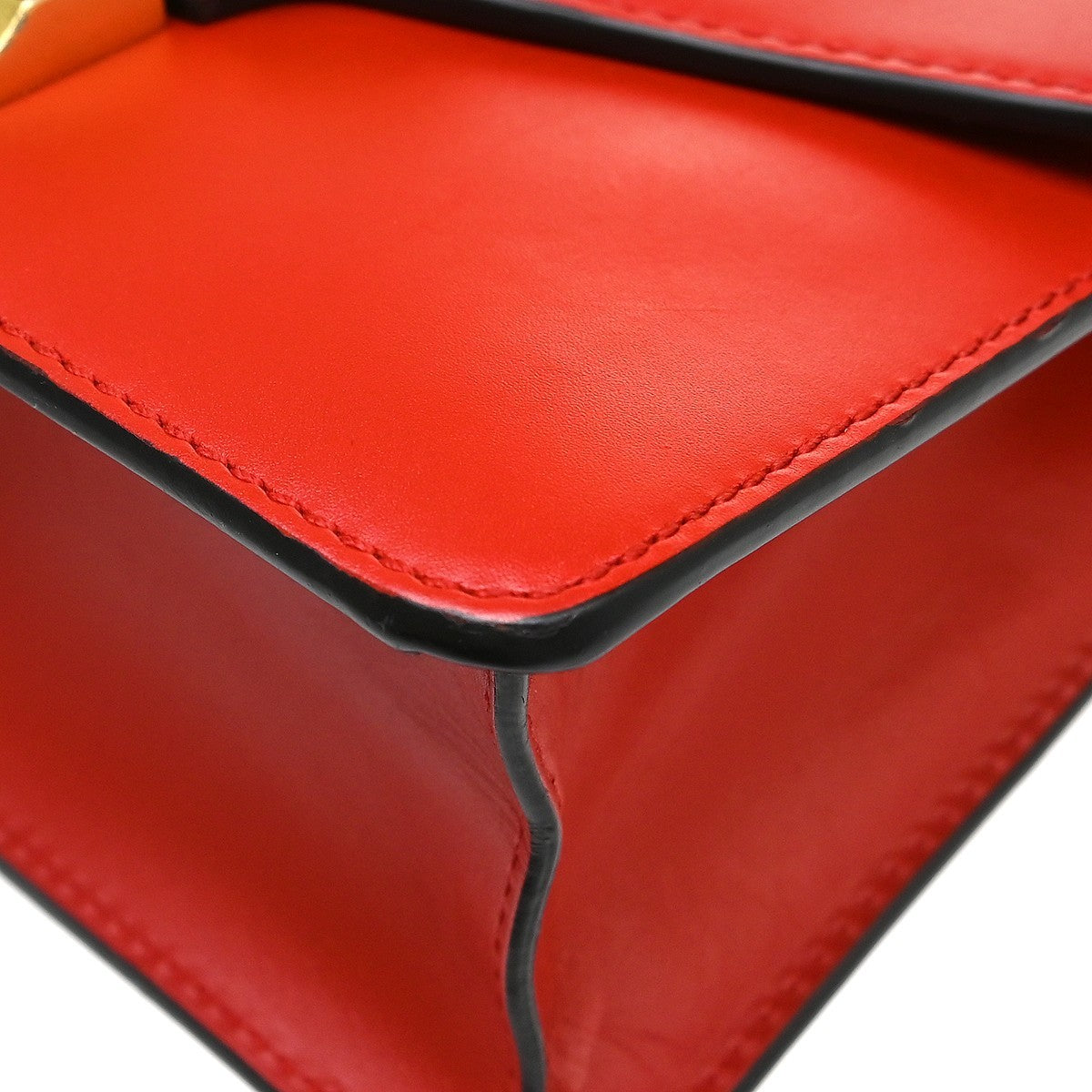 Gucci Sylvie Chain Leather Red Leather Shoulder Bag Bag (Pre-Owned)