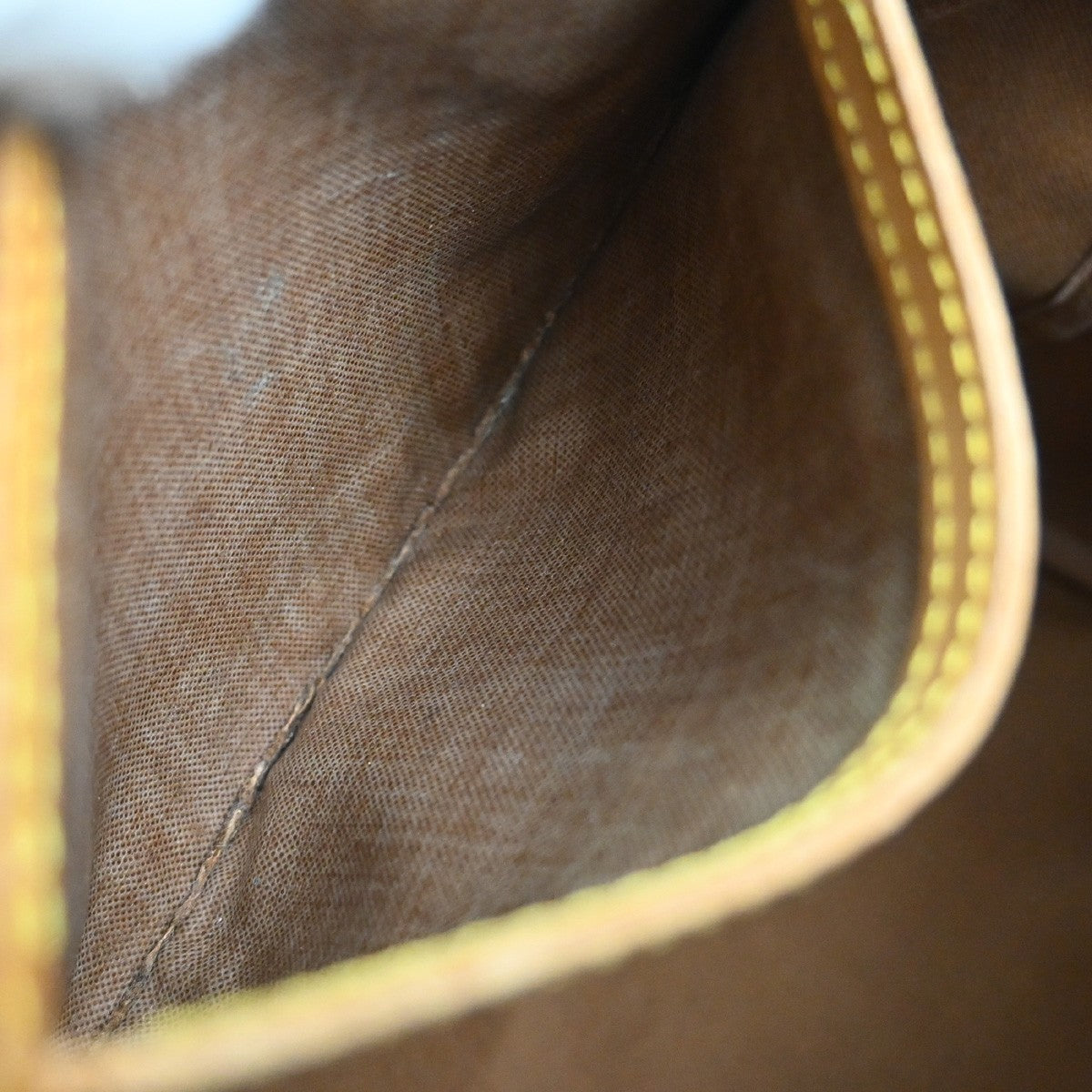 Louis Vuitton Speedy Monogram Canvas Brown Canvas Handbag (Pre-Owned)