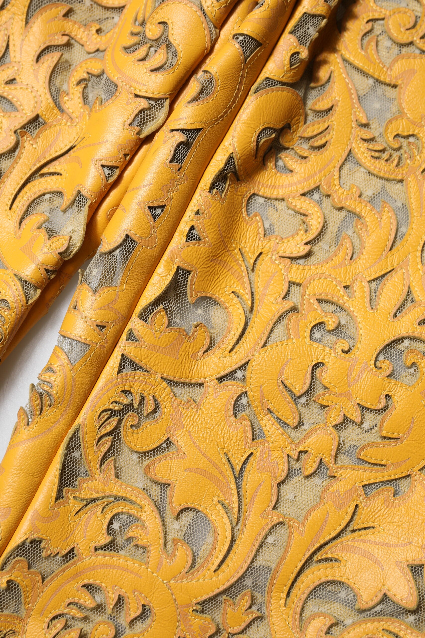 Dolce & Gabbana Yellow Floral Lace Mid Waist Capri Women's Pants
