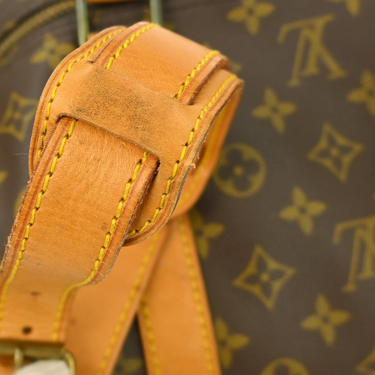 Louis Vuitton Keepall Bandoulière Monogram Brown Canvas Travel Bag Bag (Pre-Owned)