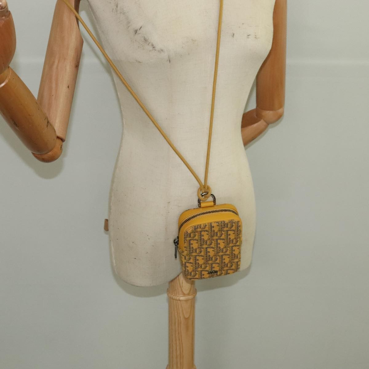 Christian Dior Vintage Trotter Canvas Yellow Canvas Clutche & Pouche Bag (Pre-Owned)