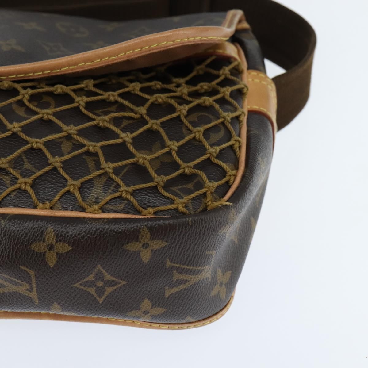 Louis Vuitton Congo Messenger Monogram Canvas Brown Canvas Shoulder Bag Bag (Pre-Owned)