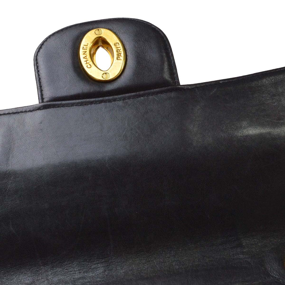 Chanel Vintage Mademoiselle Flap Lambskin Black Leather Handbag (Pre-Owned)