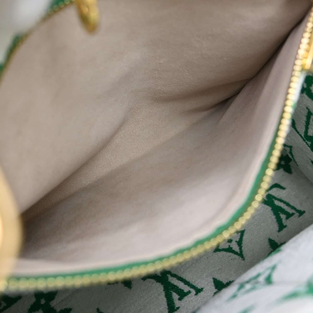 Louis Vuitton Onthego Tote Lv Match Monogram Jacquard Velvet Green Velvet Tote Bag Bag (Pre-Owned)