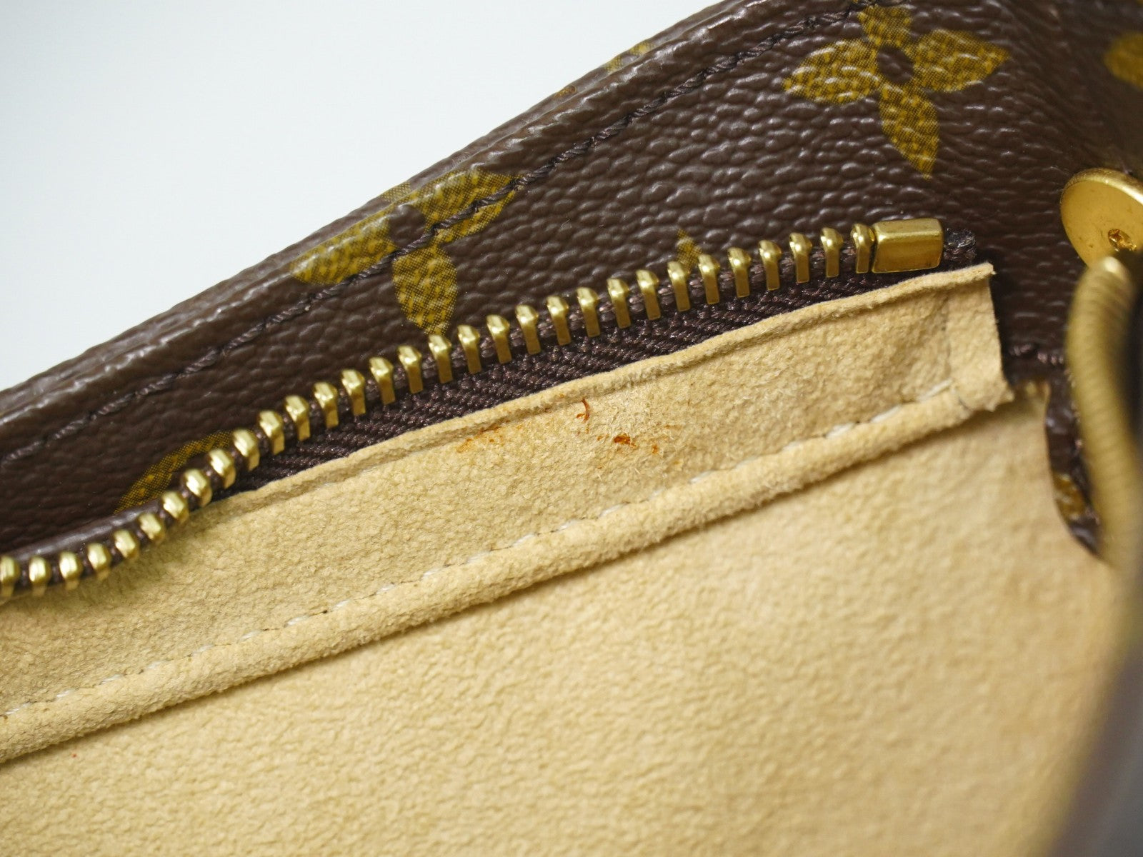 Louis Vuitton Monogram Looping Monogram Canvas Brown Canvas Shoulder Bag Bag (Pre-Owned)