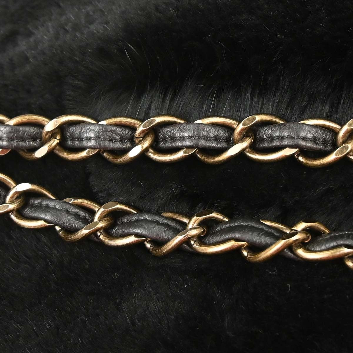 Chanel Chain Lapin Fur Black Rabbit Tote Bag Bag (Pre-Owned)