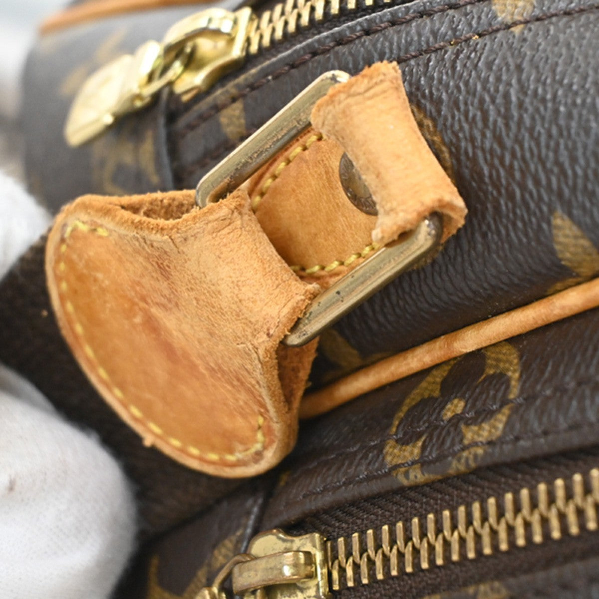 Louis Vuitton Reporter Monogram Canvas Brown Canvas Shoulder Bag Bag (Pre-Owned)