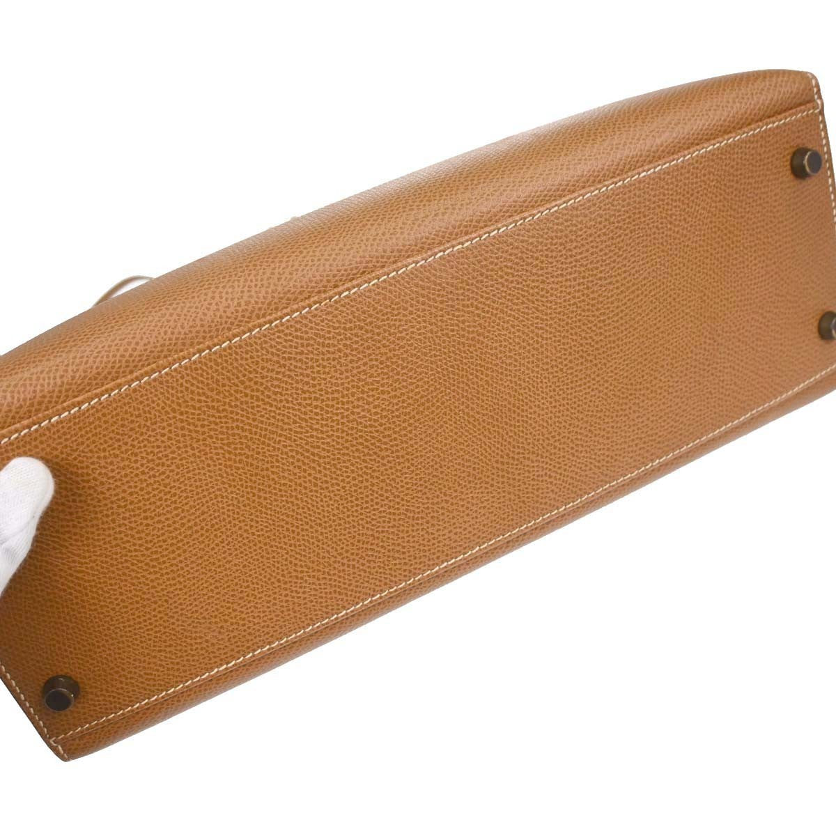 Hermes Kelly Brown Courchevel With Gold Hardware Beige Calfskin Handbag (Pre-Owned)