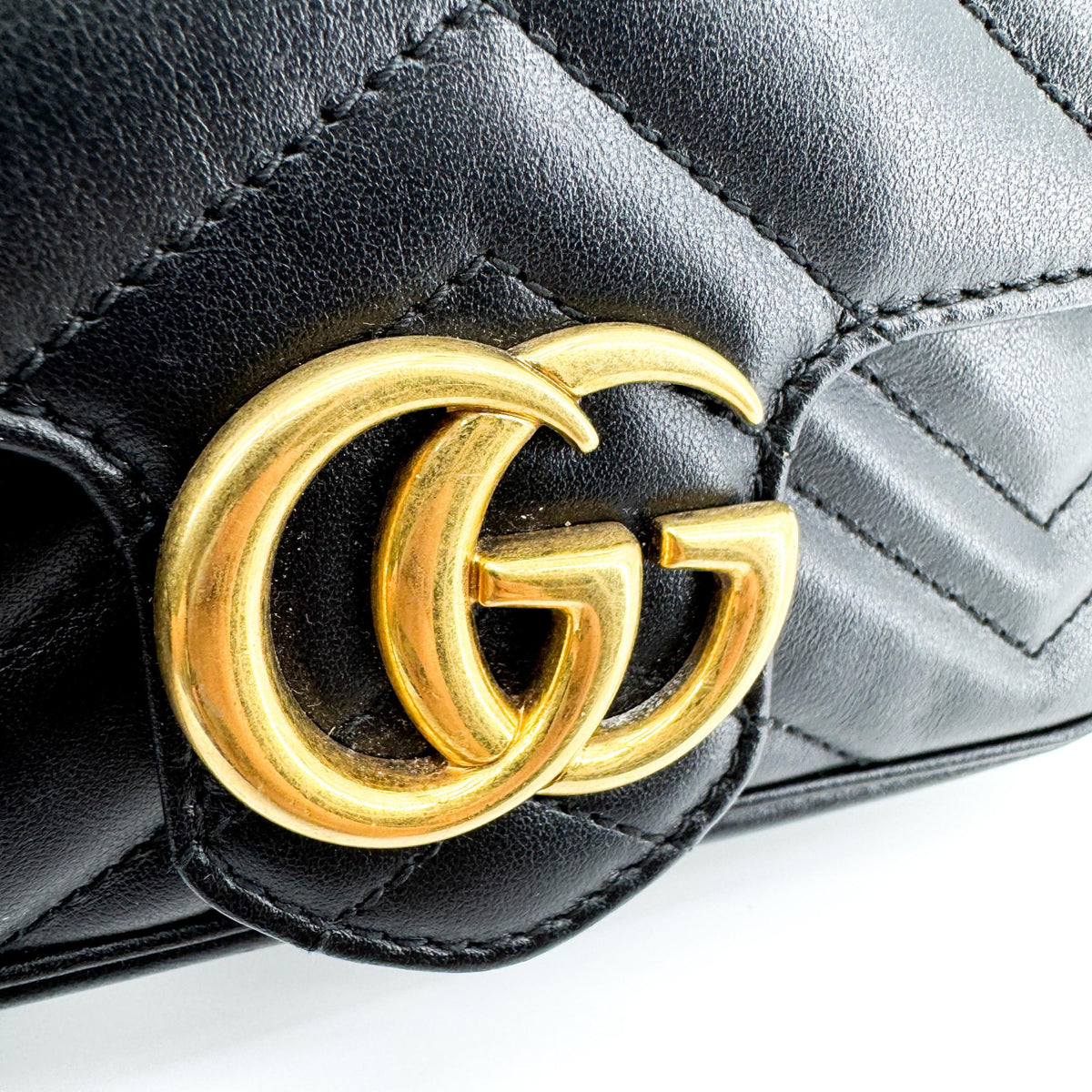Gucci Gg Marmont Flap Matelasse Leather Black Leather Handbag (Pre-Owned)