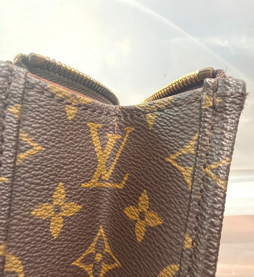 Louis Vuitton Poche Documents Monogram Canvas Brown Canvas Briefcase Bag (Pre-Owned)
