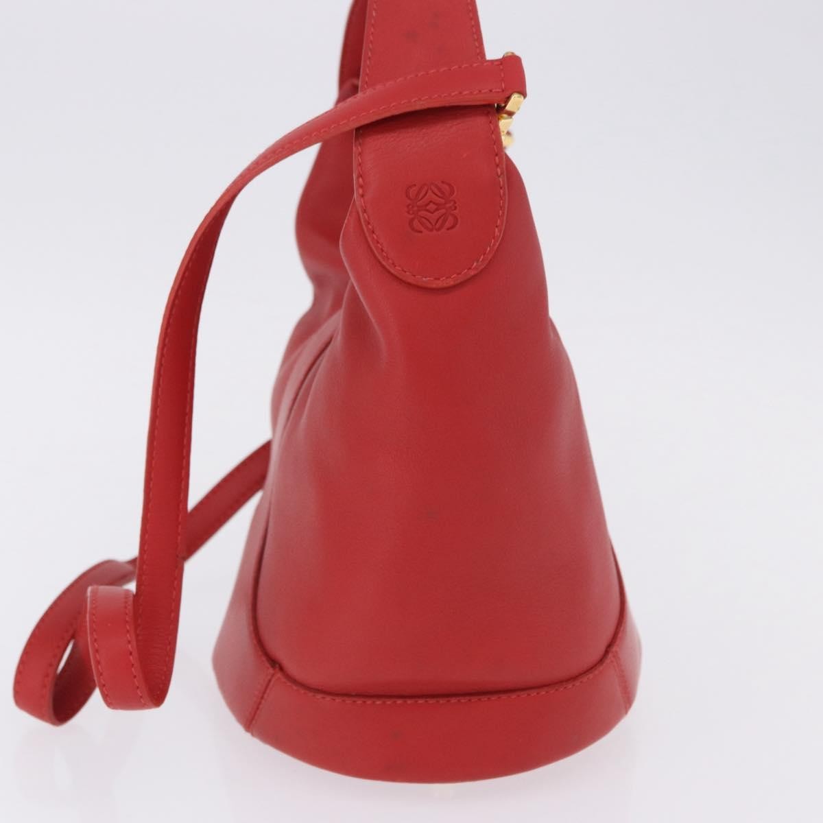 Loewe Vintage Leather Red Leather Shoulder Bag Bag (Pre-Owned)