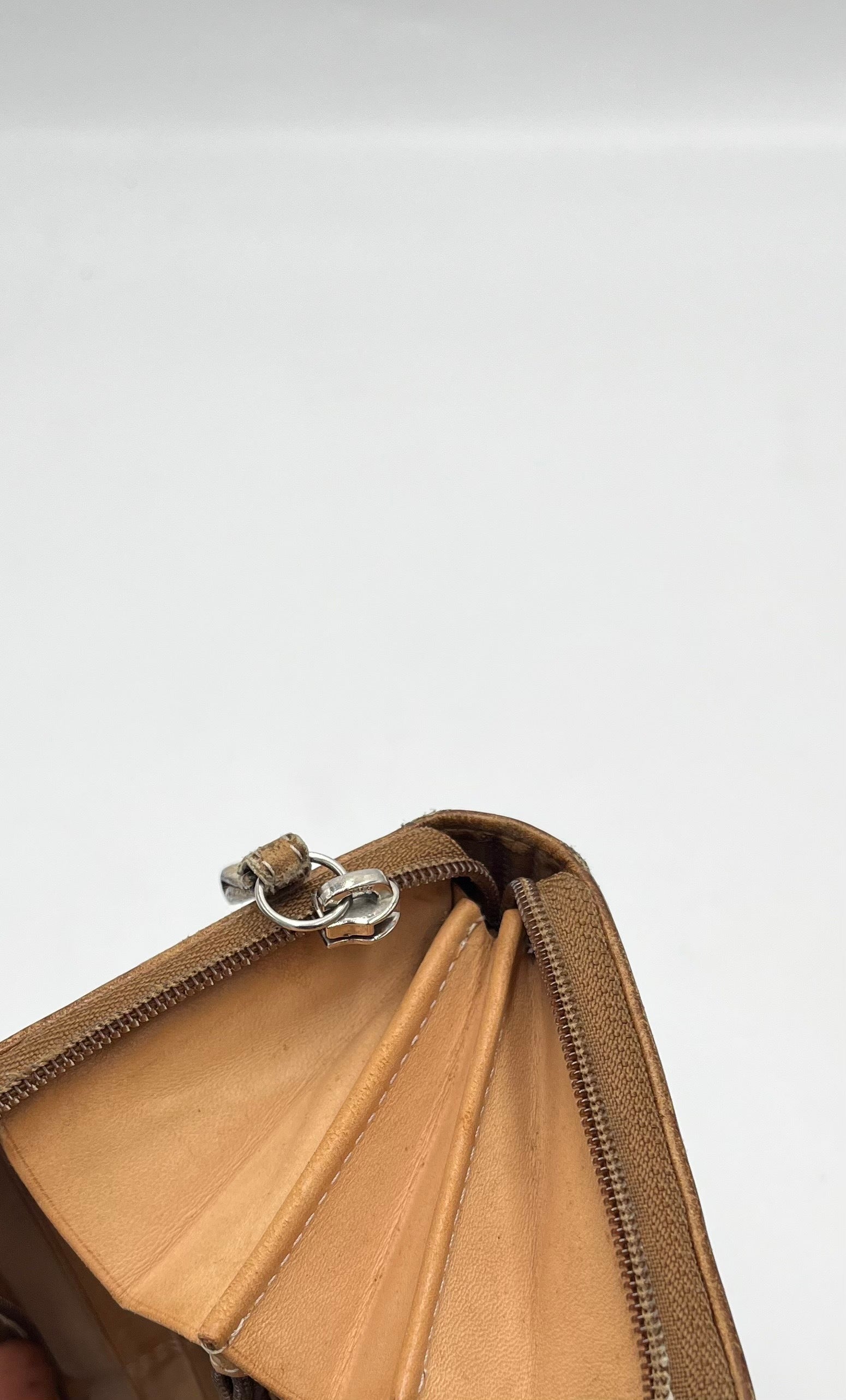 Coach Tabby Beige Beige Canvas Wallets Accessory (Pre-Owned)