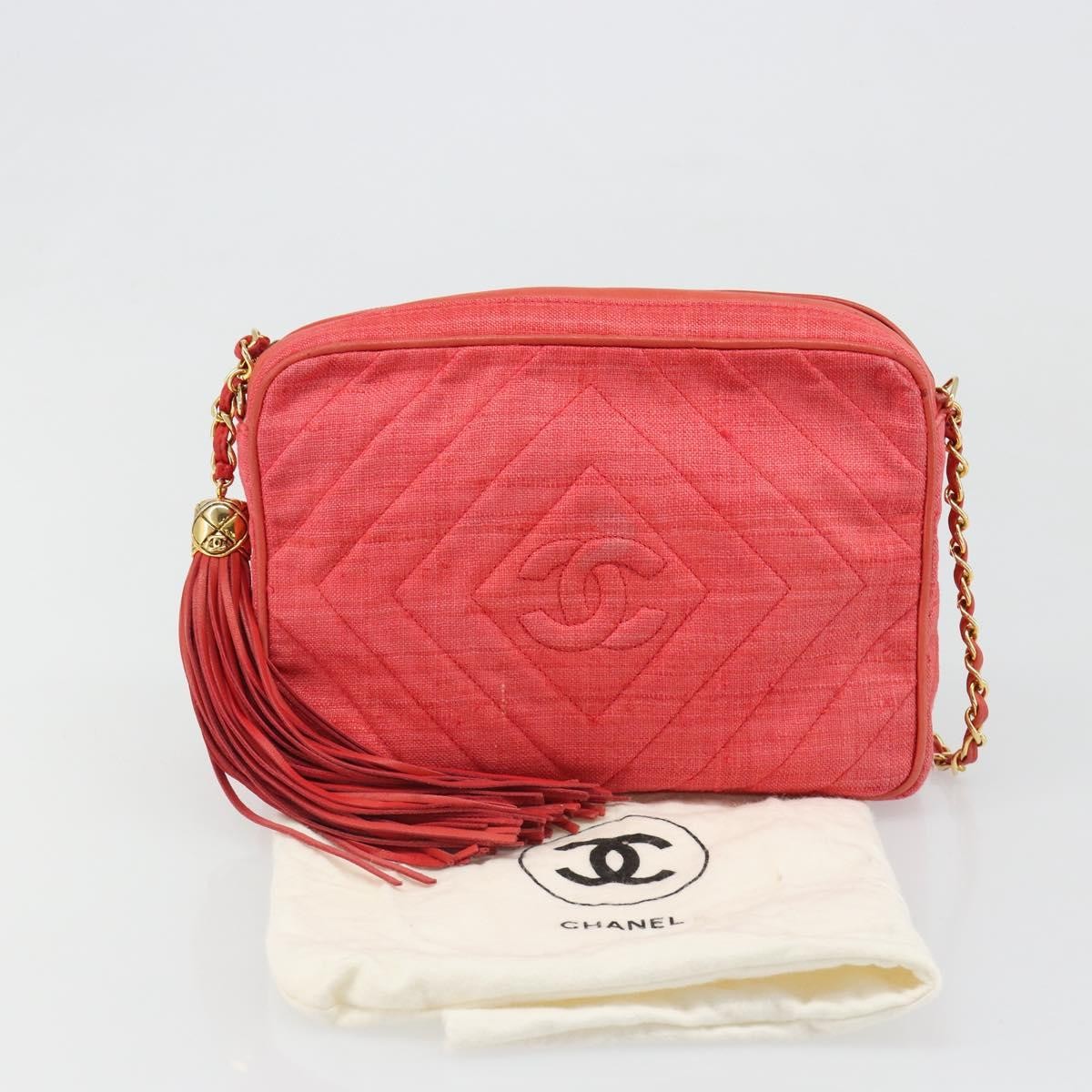 Chanel Vintage Diamond Cc Camera Chevron Canvas Red Canvas Handbag (Pre-Owned)