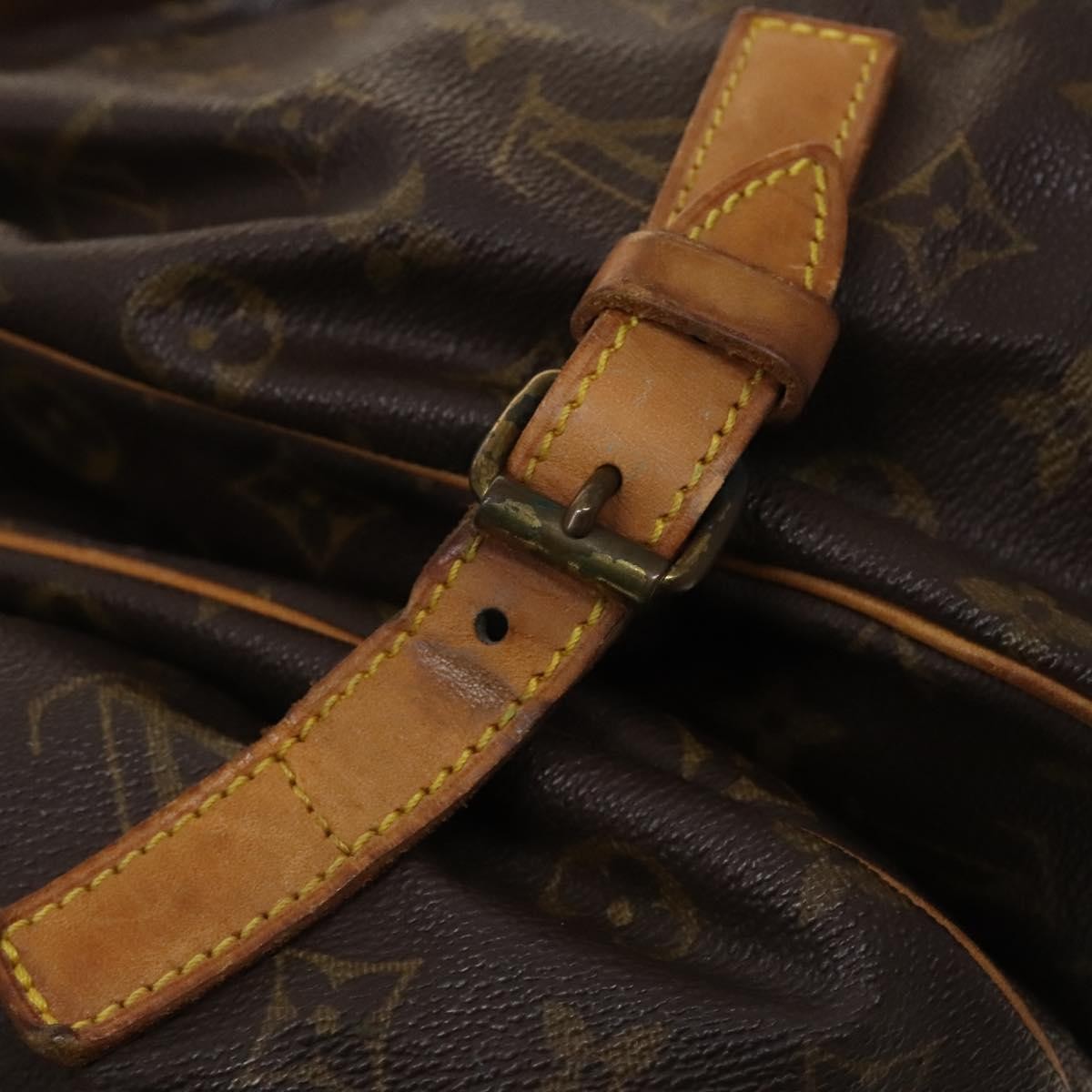 Louis Vuitton Saumur Monogram Canvas Brown Canvas Shoulder Bag Bag (Pre-Owned)