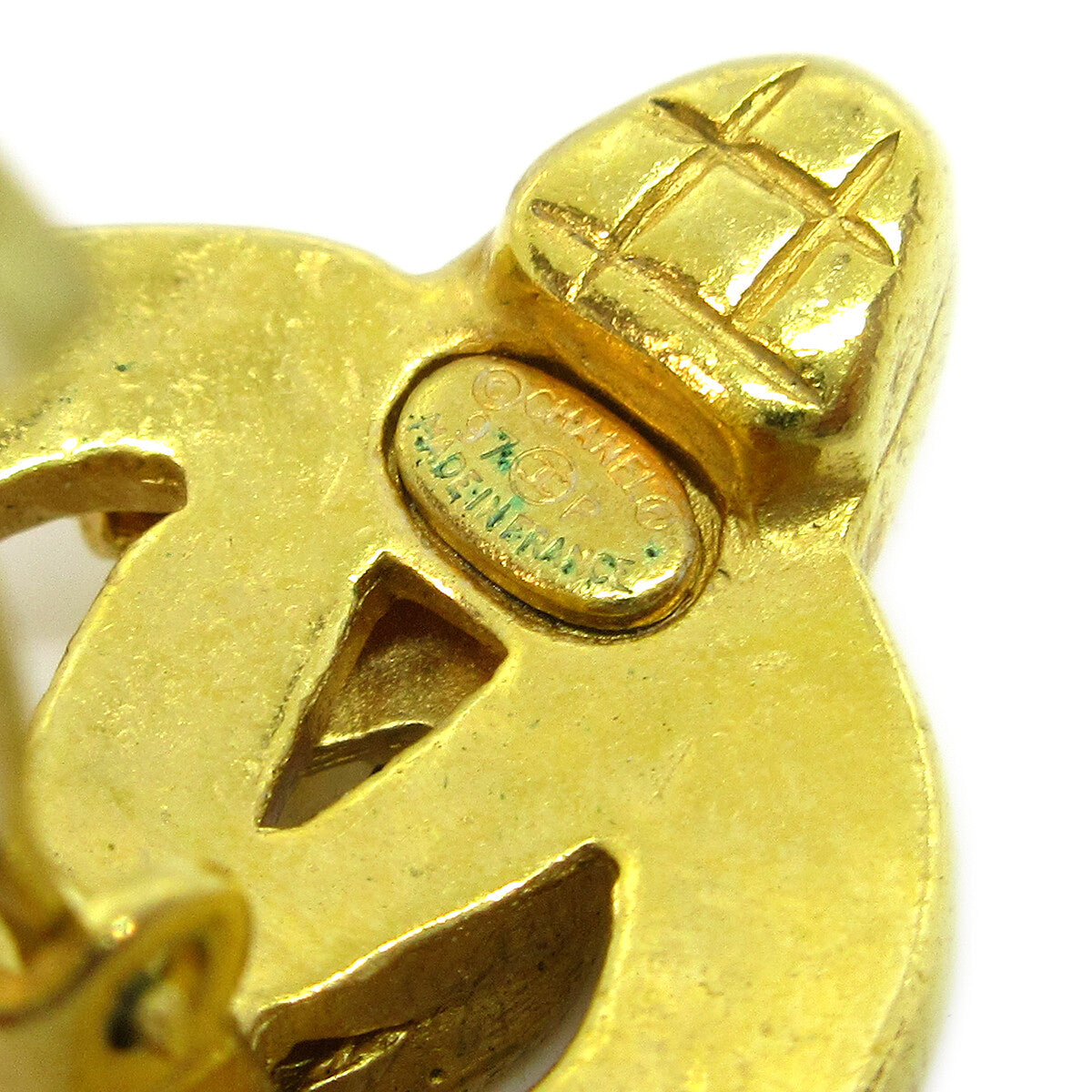 Chanel Cc Logo Heart Gold-Plated Gold Gold_Plated Earrings Jewelry (Pre-Owned)