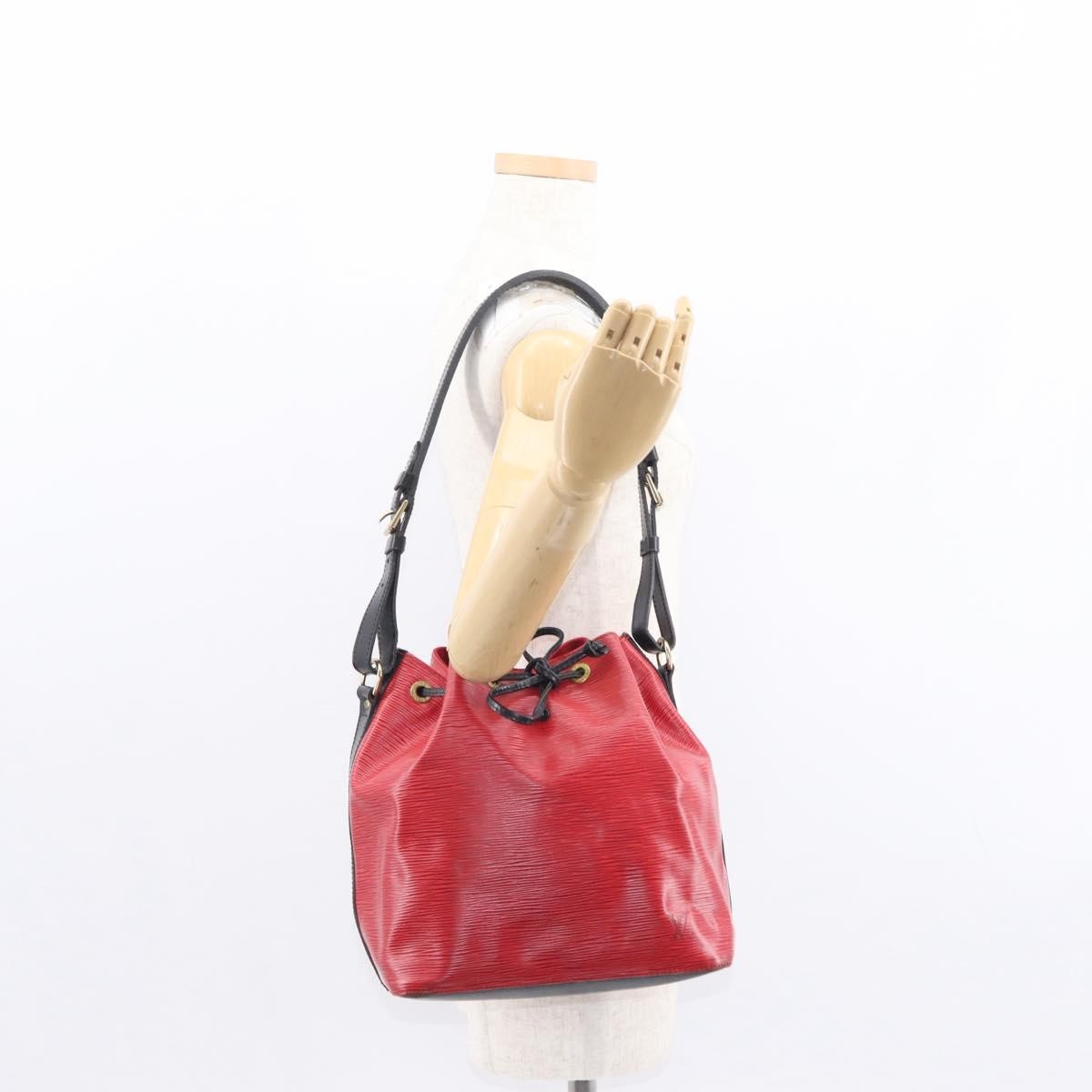 Louis Vuitton Bicolor Petit Noe Epi Leather Red Leather Handbag (Pre-Owned)
