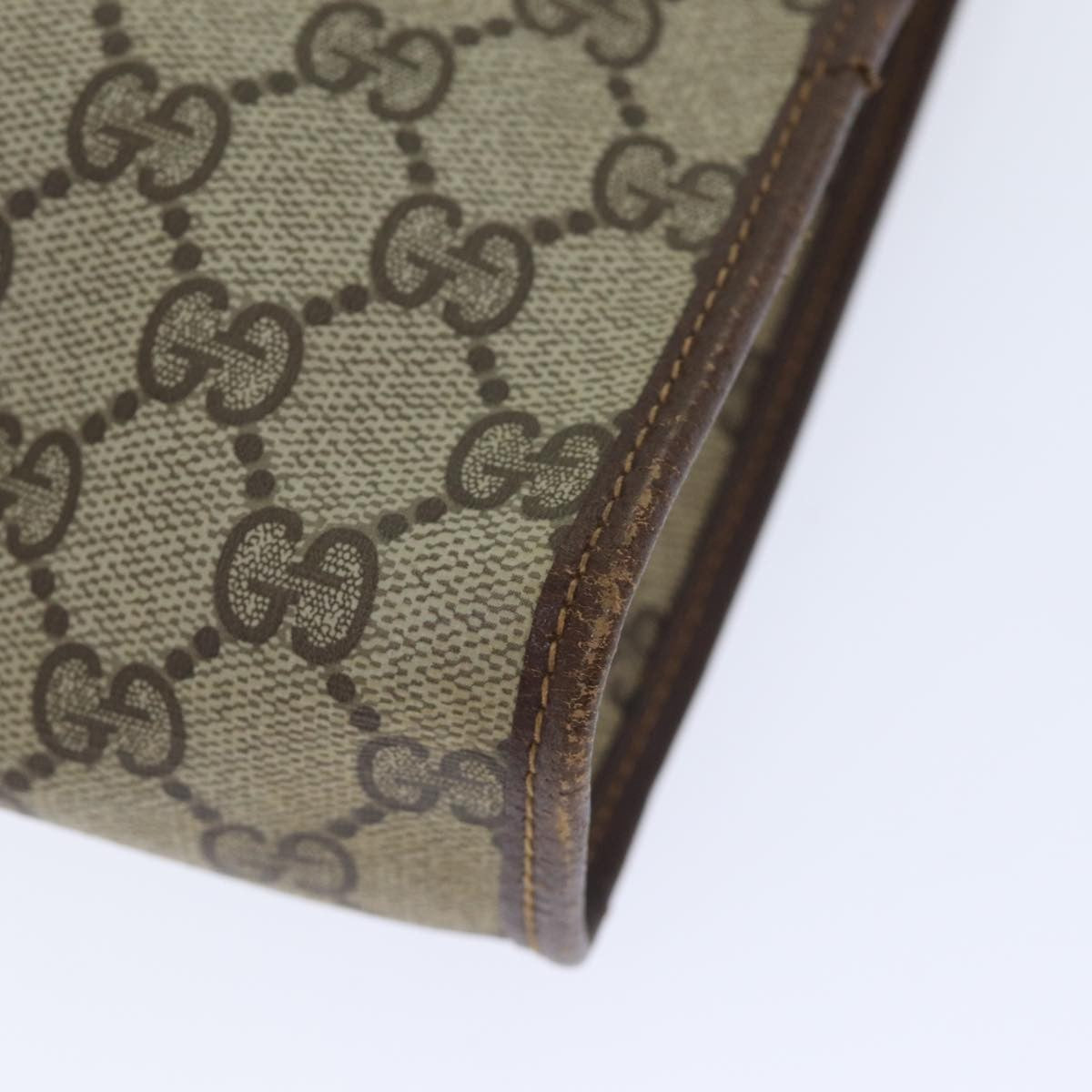 Gucci Gg Supreme Clutch Pvc Beige Pvc Clutche & Pouche Bag (Pre-Owned)