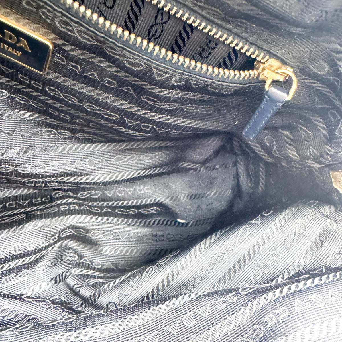 Prada Bowling Tessuto Navy Nylon Shoulder Bag Bag (Pre-Owned)