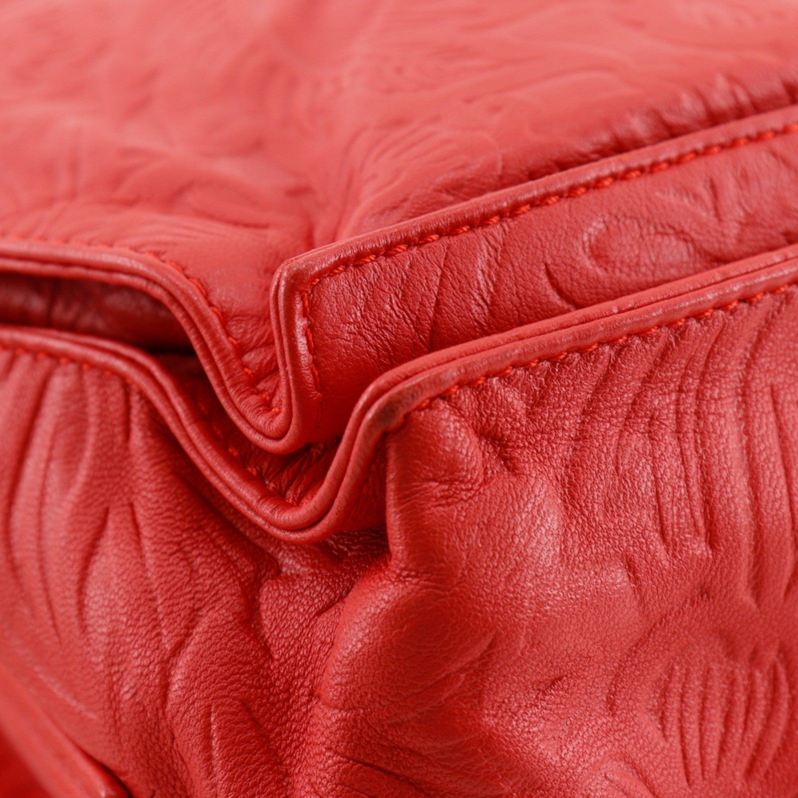Loewe Flamenco Leather Red Leather Shoulder Bag Bag (Pre-Owned)