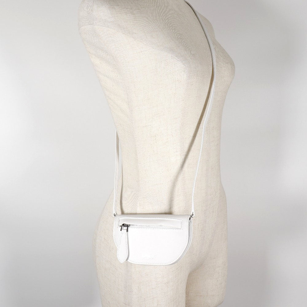 Burberry Olympia White Leather Shoulder Bag (Pre-Owned)