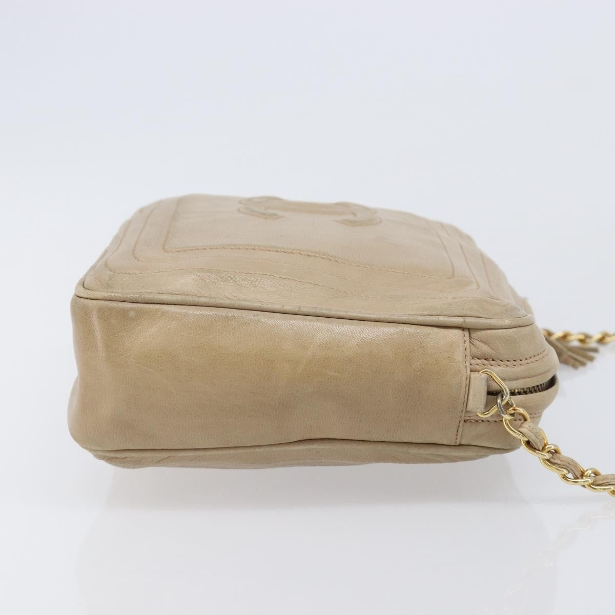 Chanel Vintage Cc Tassel Camera Lambskin Beige Leather Shoulder Bag Bag (Pre-Owned)