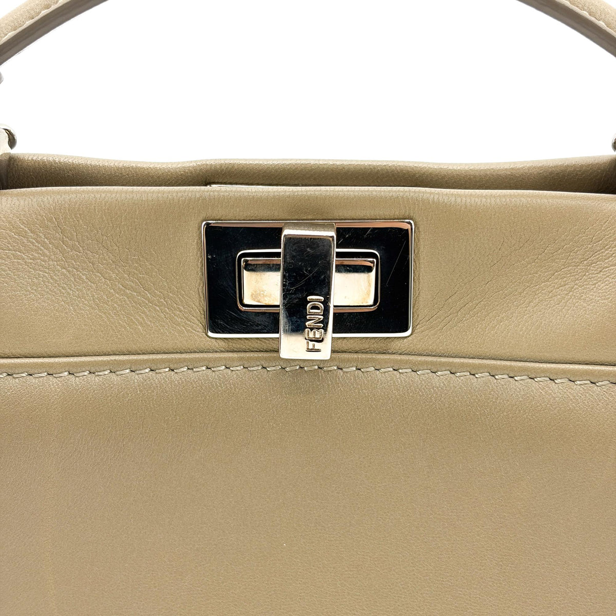Fendi Peekaboo Soft Leather Beige Leather Handbag (Pre-Owned)
