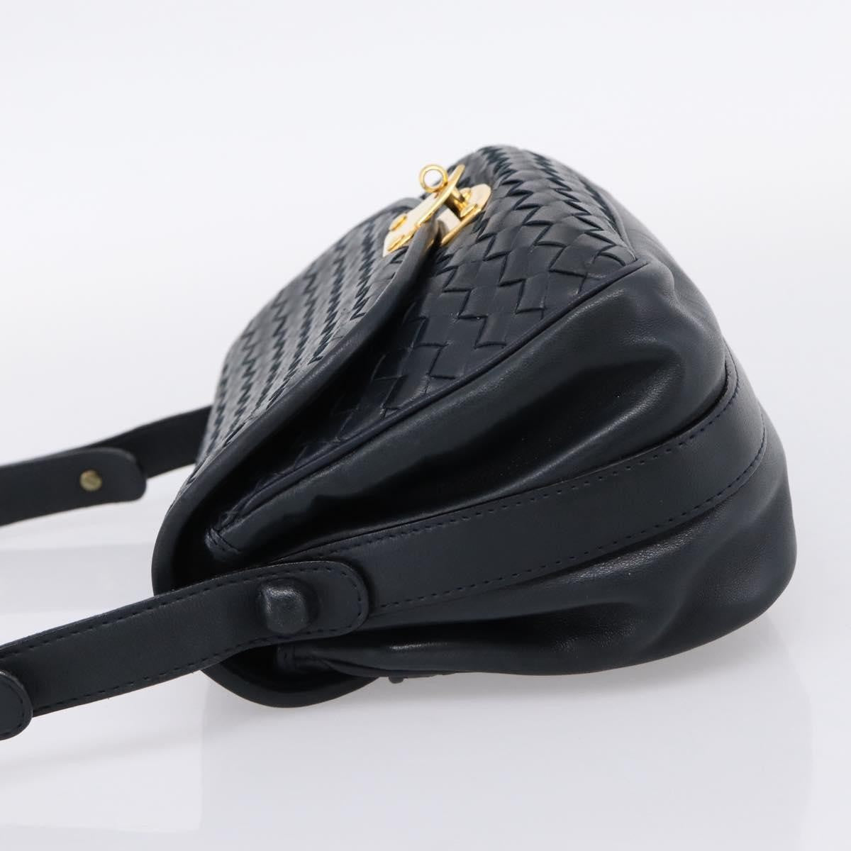 Bottega Veneta Shoulder Leather Black Leather Shoulder Bag Bag (Pre-Owned)