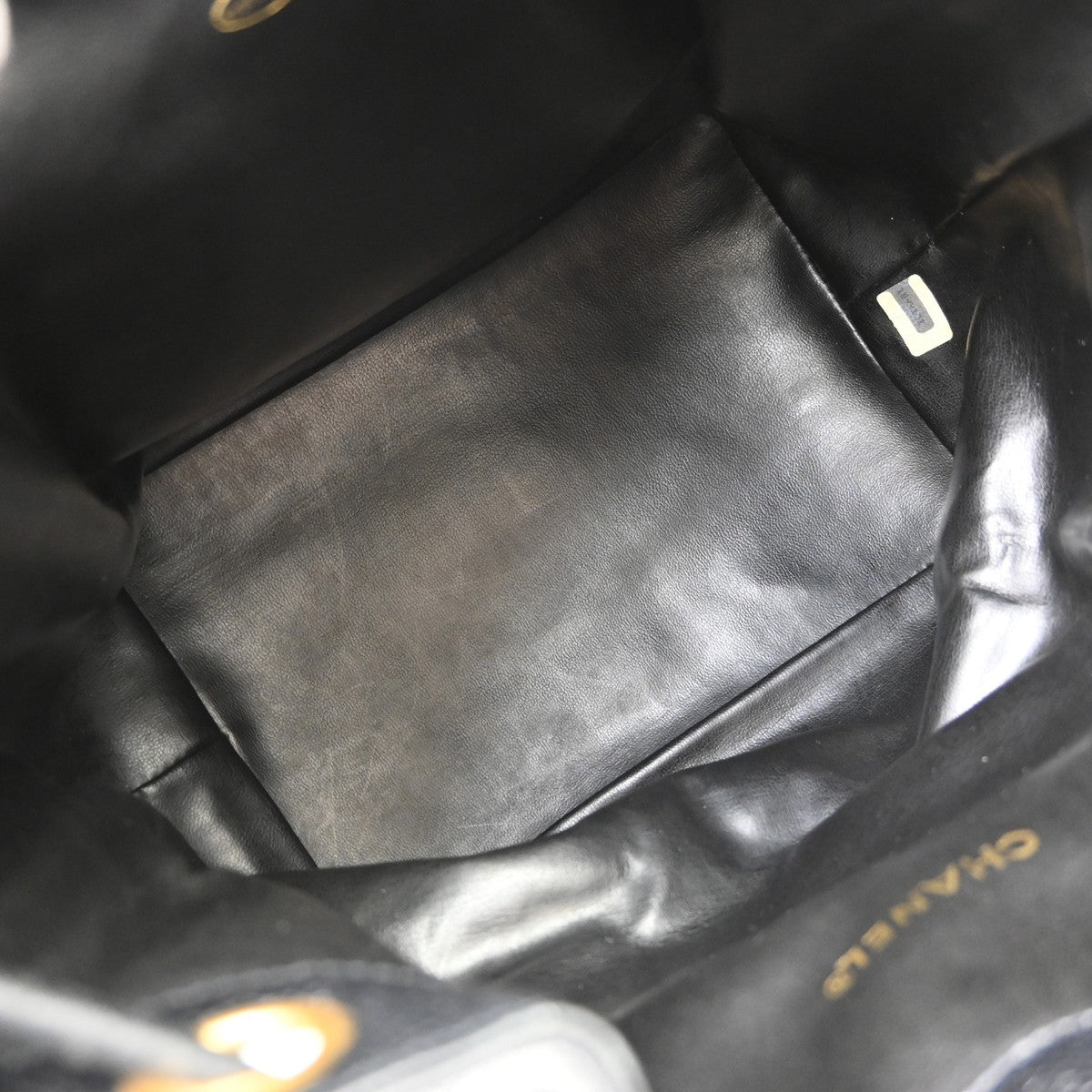 Chanel Vintage Cc Drawstring Chain Leather Black Leather Shoulder Bag Bag (Pre-Owned)