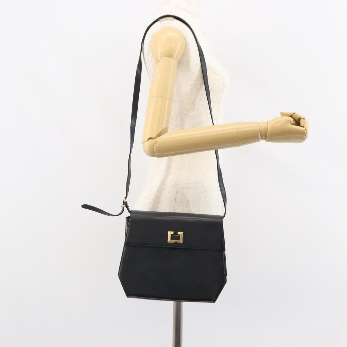 Salvatore Ferragamo Vintage Leather Black Leather Shoulder Bag Bag (Pre-Owned)