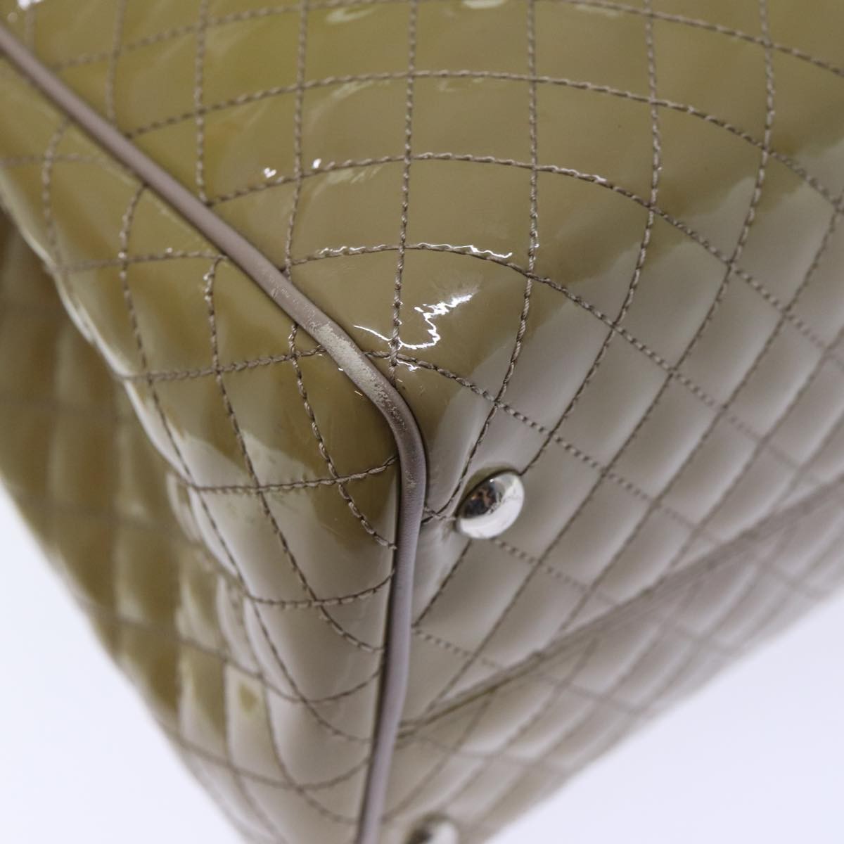 Salvatore Ferragamo Vala Patent Leather Beige Patent_Leather Handbag (Pre-Owned)