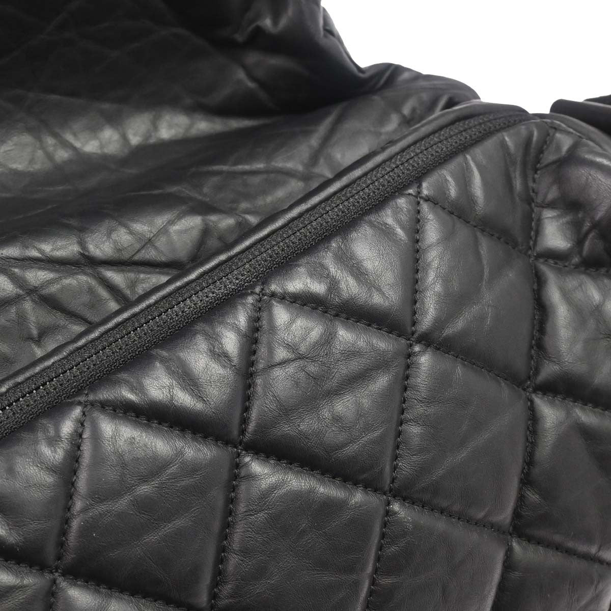 Chanel Expandable Flap Messenger Quilted Aged Calfskin Black Leather Shoulder Bag Bag (Pre-Owned)