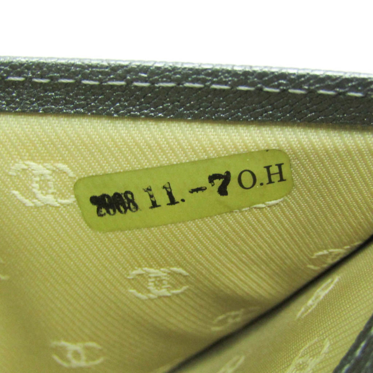Chanel Cc Button Bi-Fold Card Case Leather Silver Leather Card Holders Accessory (Pre-Owned)