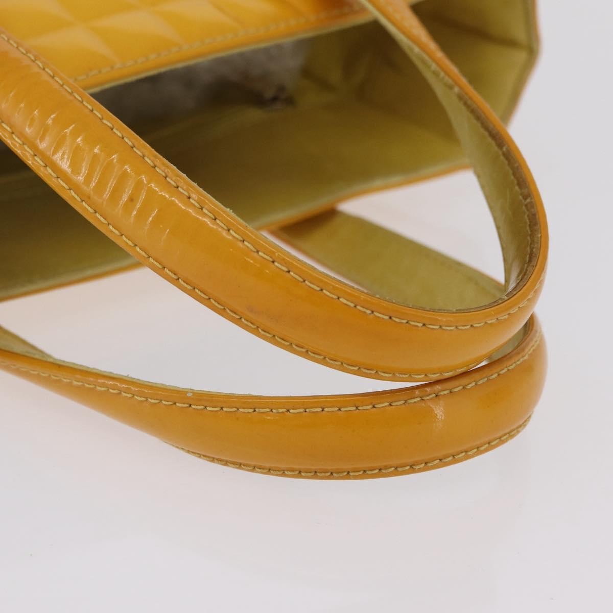 Chanel Chocolate Bar Cc Quilted Patent Yellow Patent_Leather Tote Bag Bag (Pre-Owned)