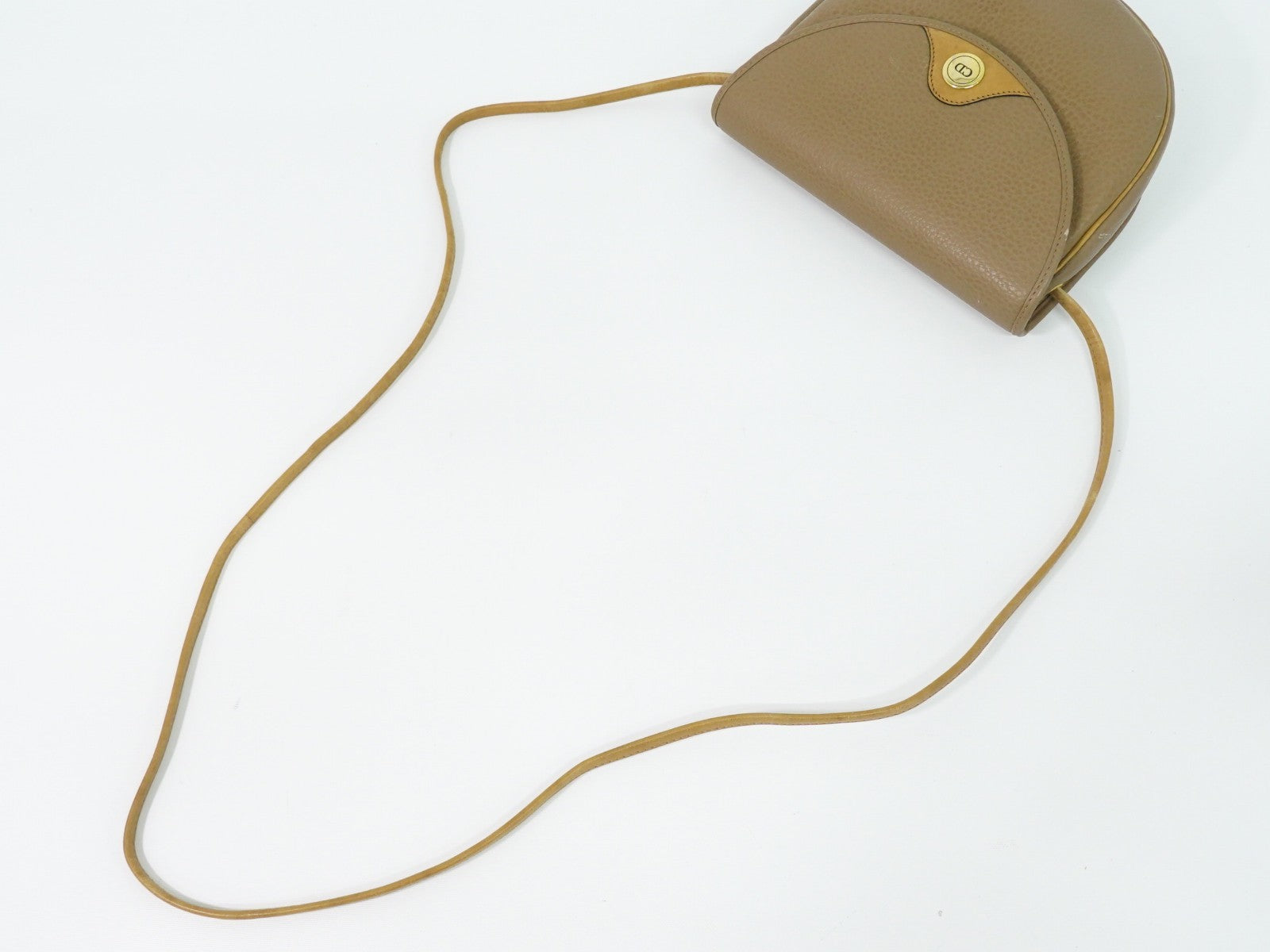 Christian Dior Vintage Cd Flap Leather Beige Leather Shoulder Bag Bag (Pre-Owned)