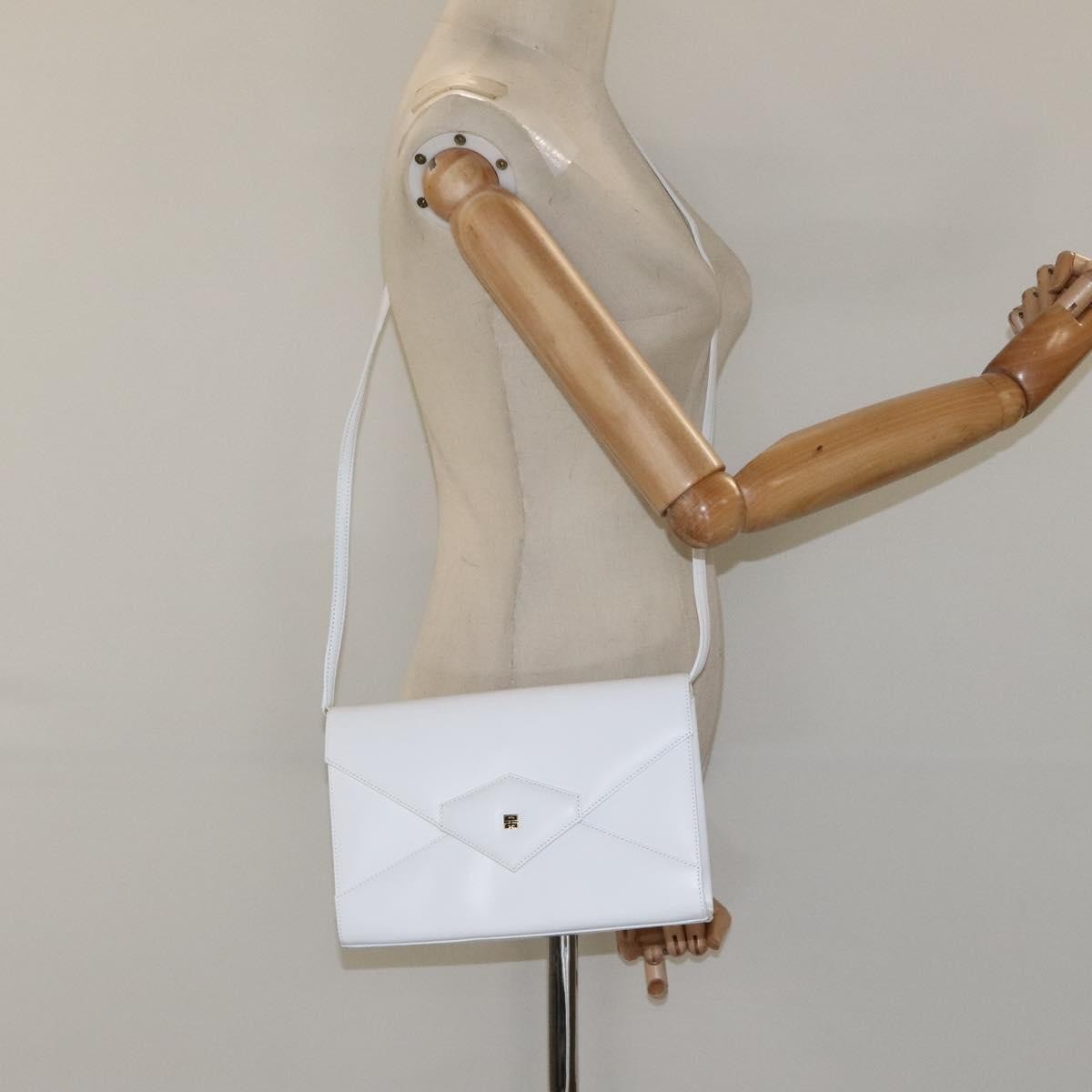 Givenchy Vintage 4G Leather White Leather Shoulder Bag Bag (Pre-Owned)