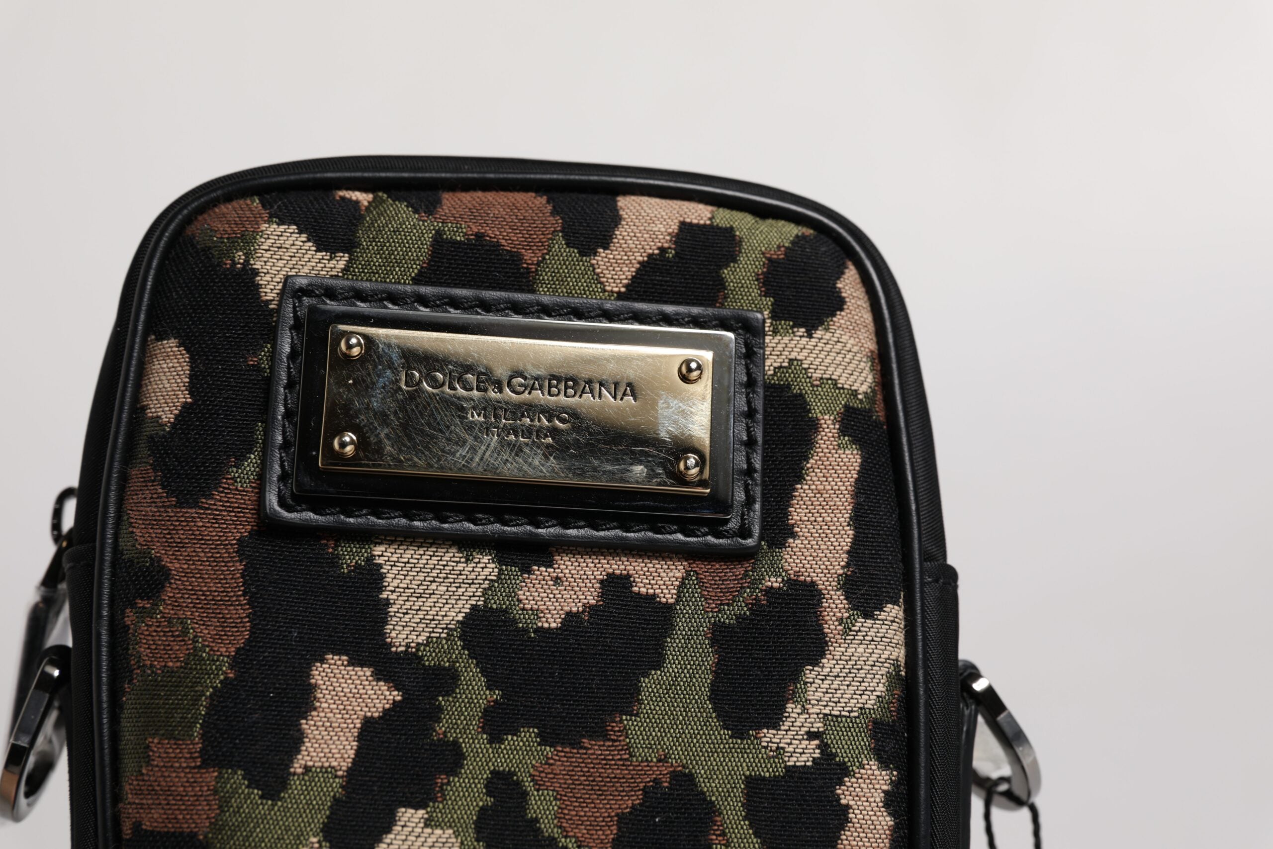 Dolce & Gabbana Multicolor Leopard Jacquard Logo Plaque Neck Strap Men's Bag (Pre-Owned)