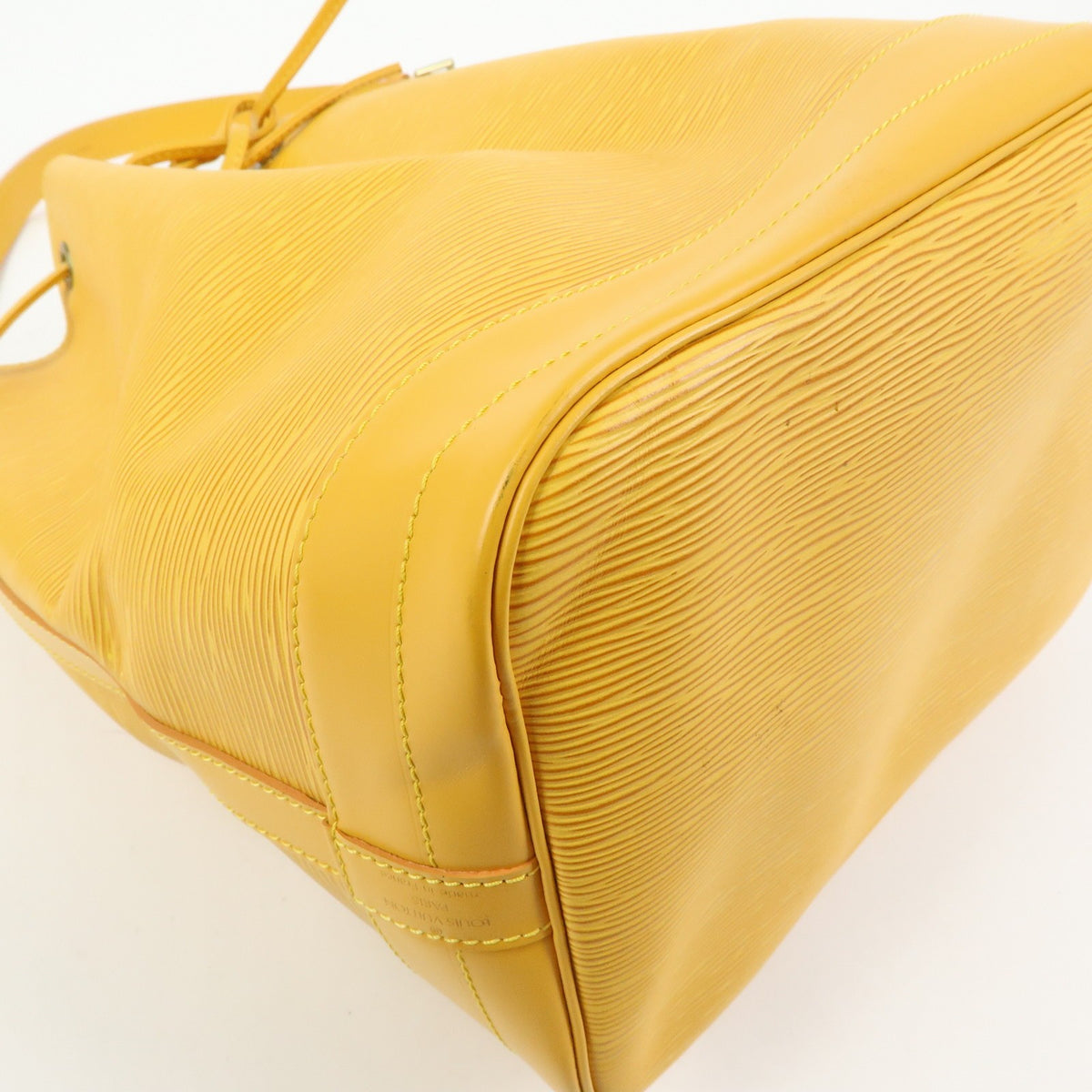 Louis Vuitton Noe Epi Leather Yellow Leather Shoulder Bag Bag (Pre-Owned)