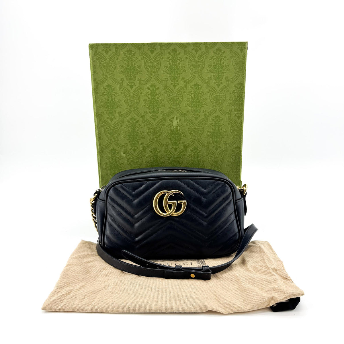 Gucci Gg Marmont Chevron Iridescent Leather Black Leather Shoulder Bag Bag (Pre-Owned)