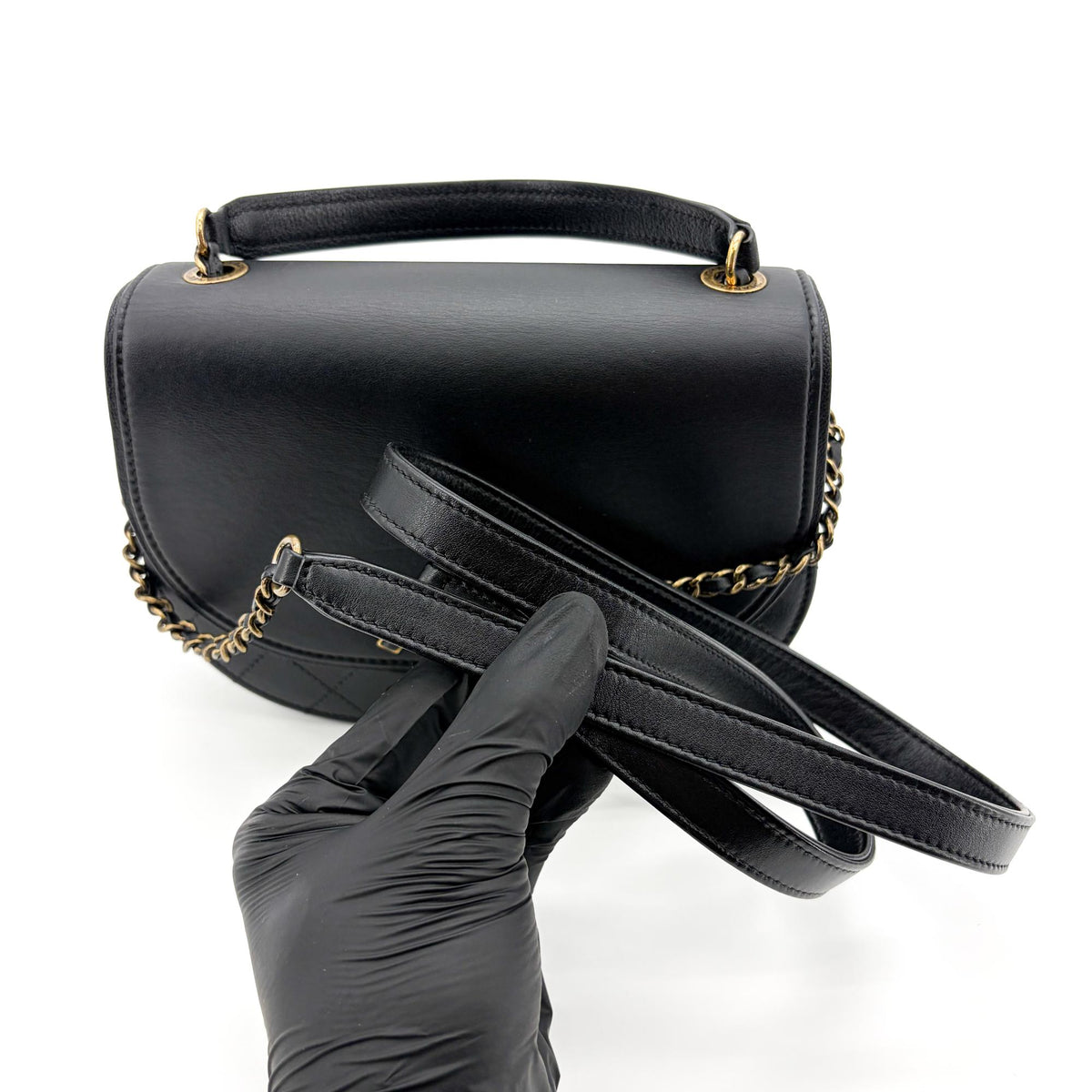 Chanel Coco Curve Flap Messenger Calfskin And Quilted Goatskin Black Leather Crossbody Bag Bag (Pre-Owned)