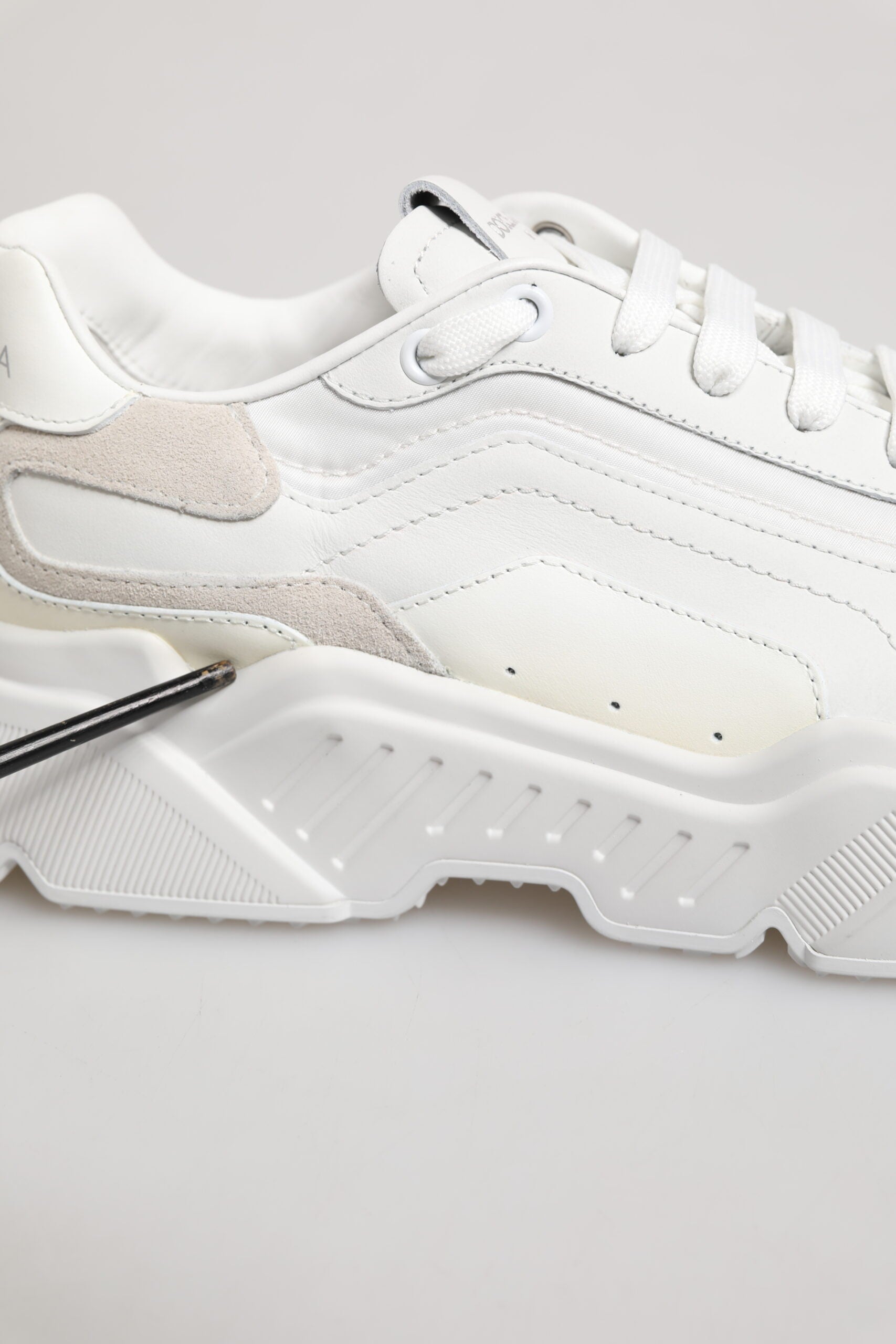 Dolce & Gabbana White Daymaster Low Top Mens Sneakers Men's Shoes (Pre-Owned)