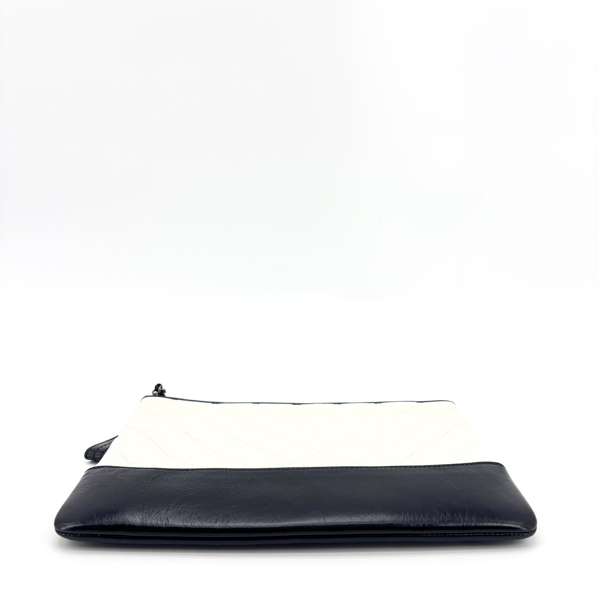Chanel Gabrielle O Case Clutch Quilted Aged Calfskin Black Leather Clutche & Pouche Bag (Pre-Owned)