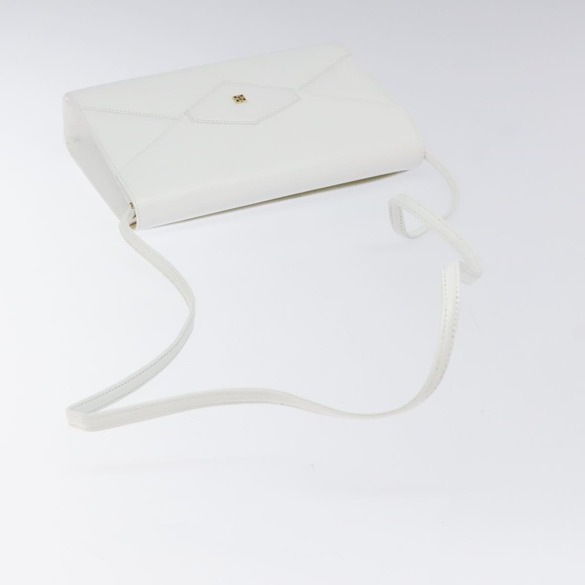 Givenchy Vintage 4G Leather White Leather Shoulder Bag Bag (Pre-Owned)