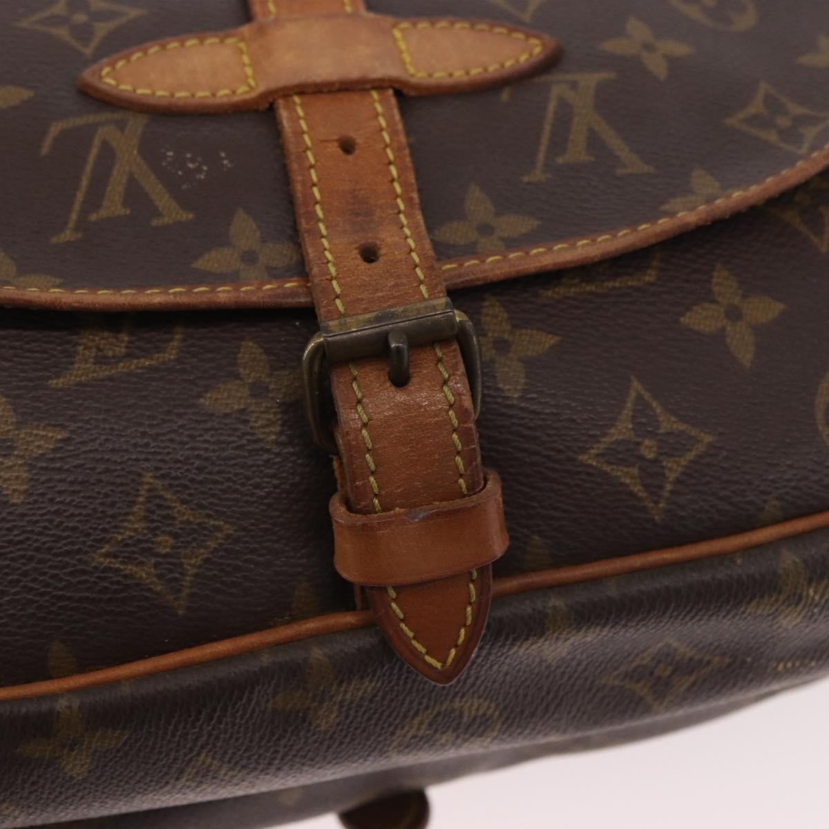 Louis Vuitton Saumur Monogram Canvas Brown Canvas Shoulder Bag Bag (Pre-Owned)