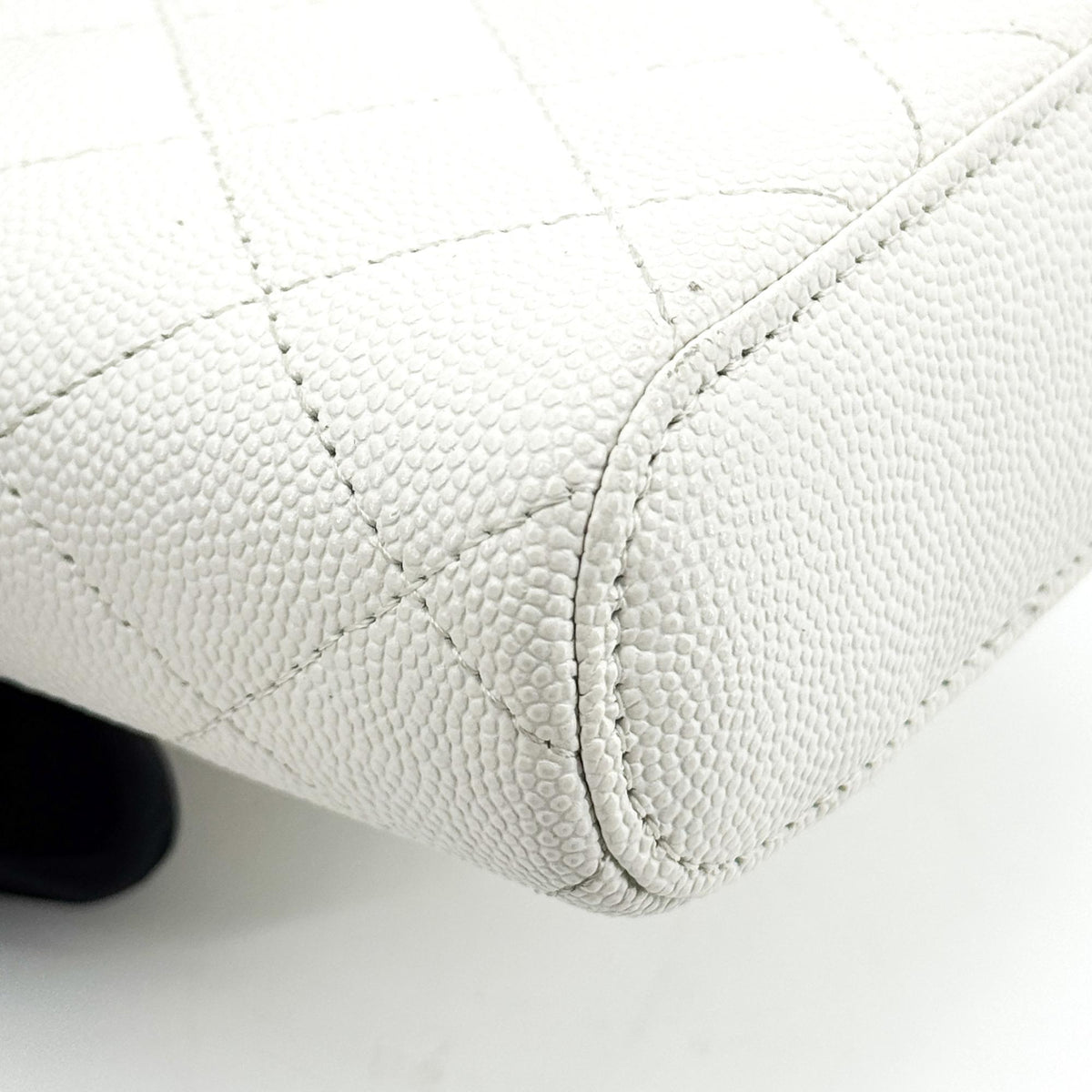 Chanel Vertical Classic Vanity Case With Chain Quilted Caviar White Calfskin Crossbody Bag Bag (Pre-Owned)