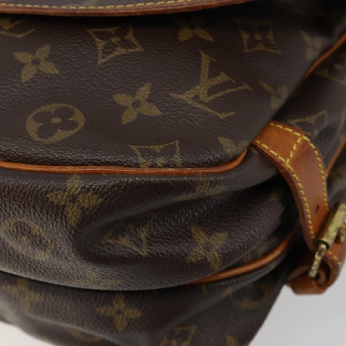 Louis Vuitton Saumur Monogram Canvas Brown Canvas Shoulder Bag Bag (Pre-Owned)