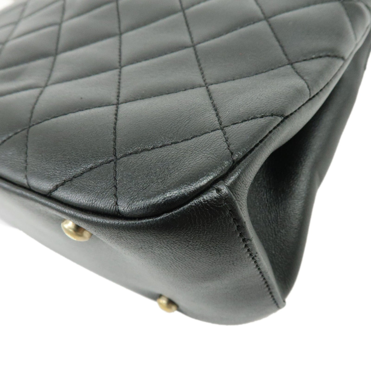 Chanel Filigree Turn-Lock Quilted Lambskin Black Leather Handbag (Pre-Owned)