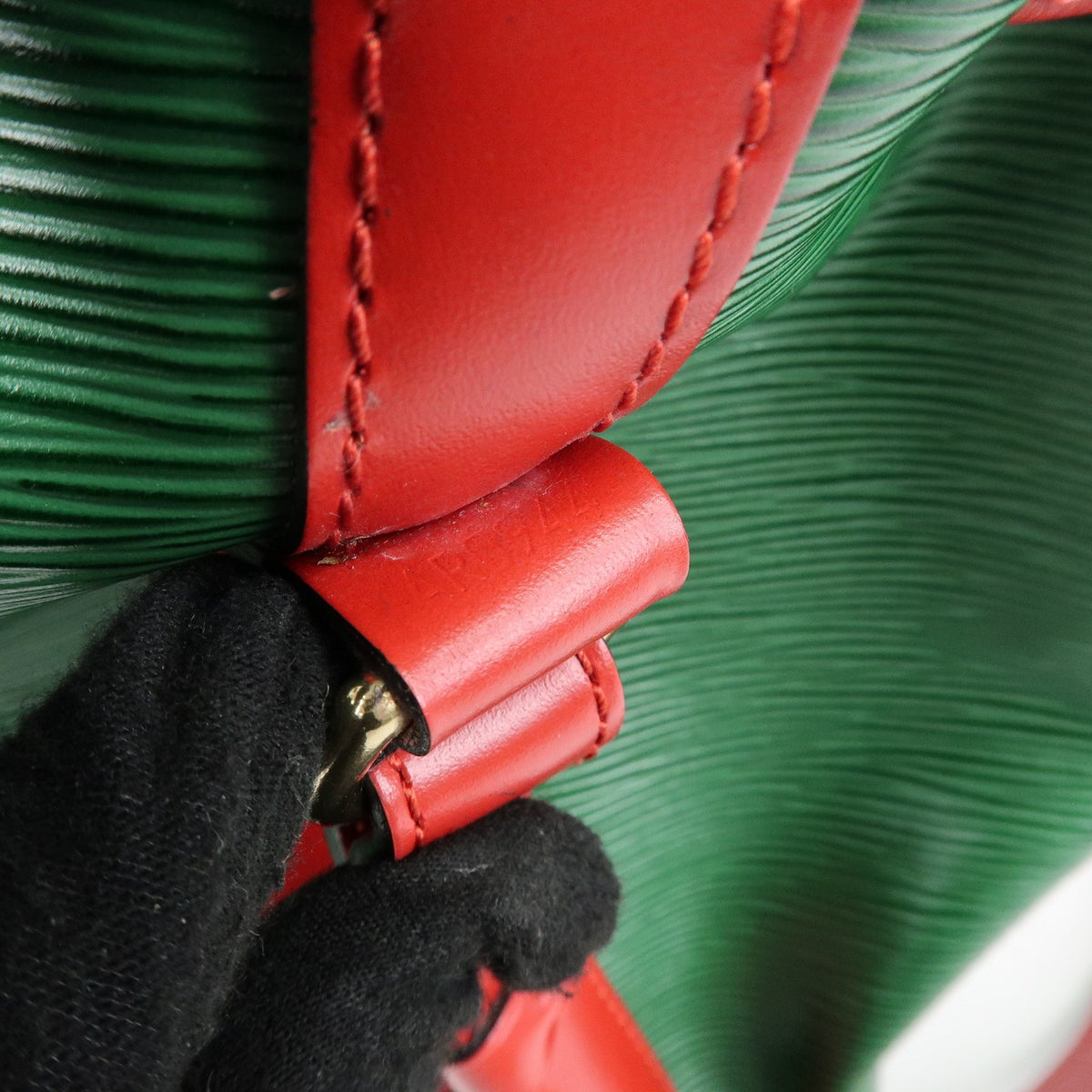Louis Vuitton Bicolor Petit Noe Epi Leather Green Leather Handbag (Pre-Owned)
